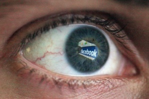Фейсбук приложения “крадат“ данните ни