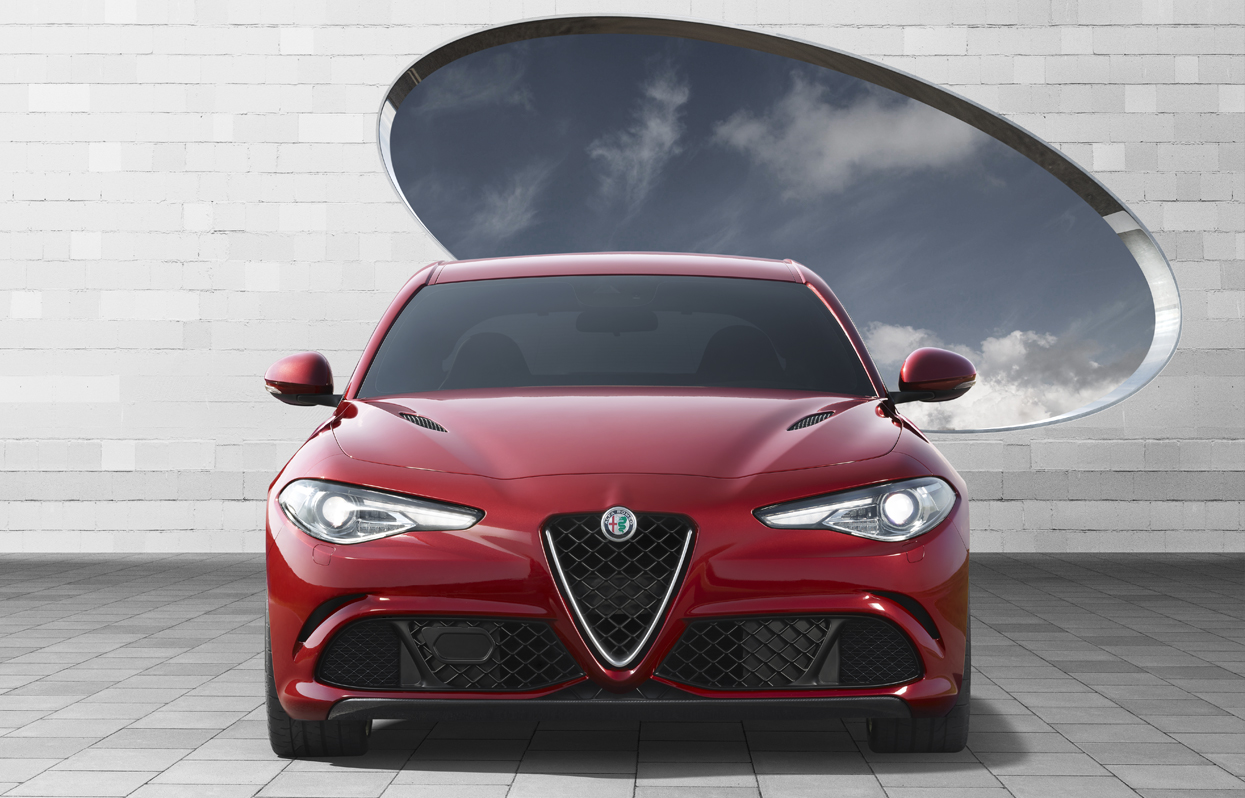 Максималната скорост на Alfa Romeo Giulia - над 320 км/ч