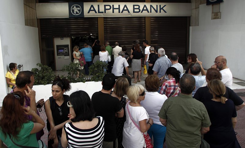 В 35% от терминалите в Гърция вече не може да се теглят пари
