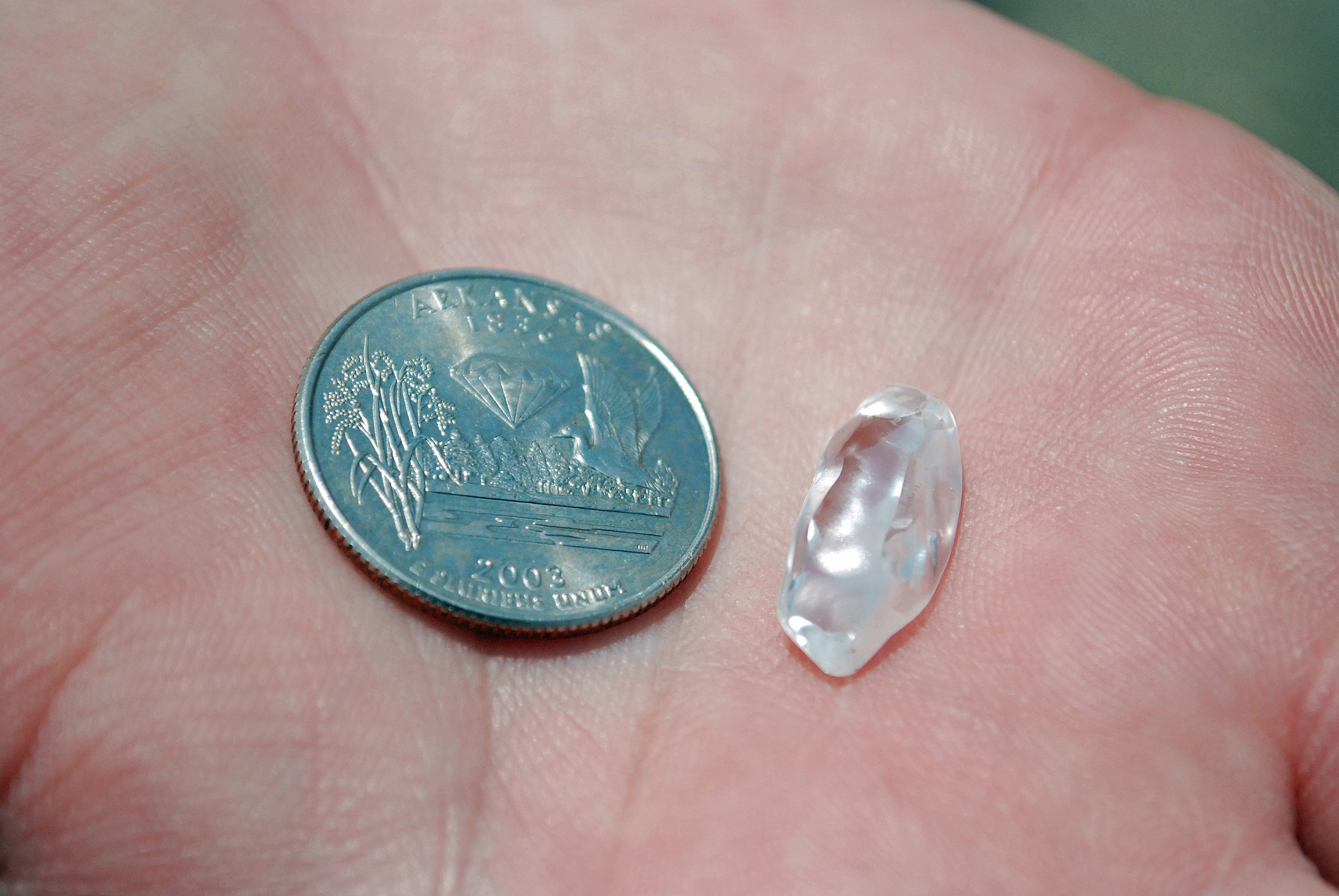 Посетителка намери диамант от 8.5 карата в държавния парк Диамантен кратер в Арканзас