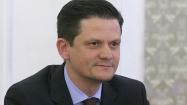 Хипноза срещу коронавирус това предлага български електронен сайт Комисия