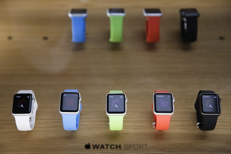 Умният часовник Apple Watch