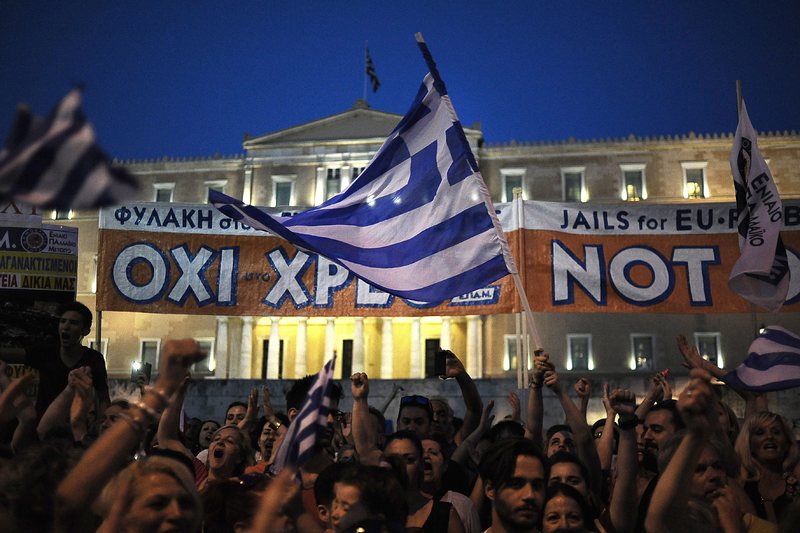 Гърция затъва в категорията ”боклук” с новия рейтинг от S&P