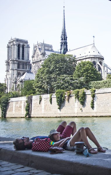 Френските метеоролози очакват горещините да се задържат до следващата седмица
