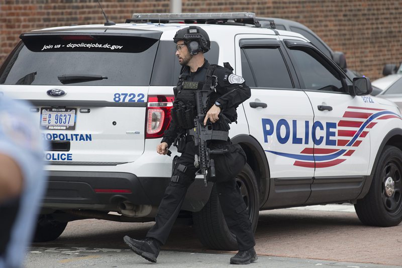 Човек убит при стрелба в университет в Хюстън