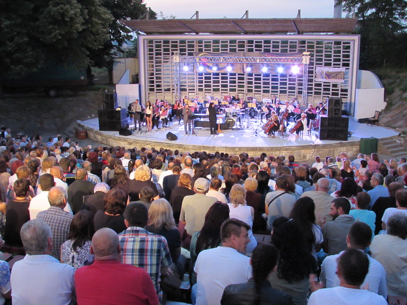 Концертът в Русе бе първият от лятното турне на Руслан Мъйнов