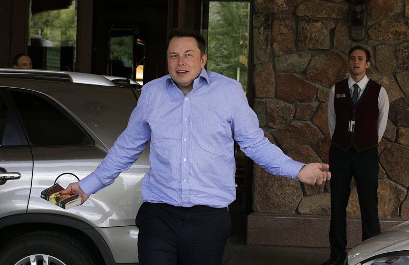 Засега не са открити причините за аварията, заяви Илон Мъск