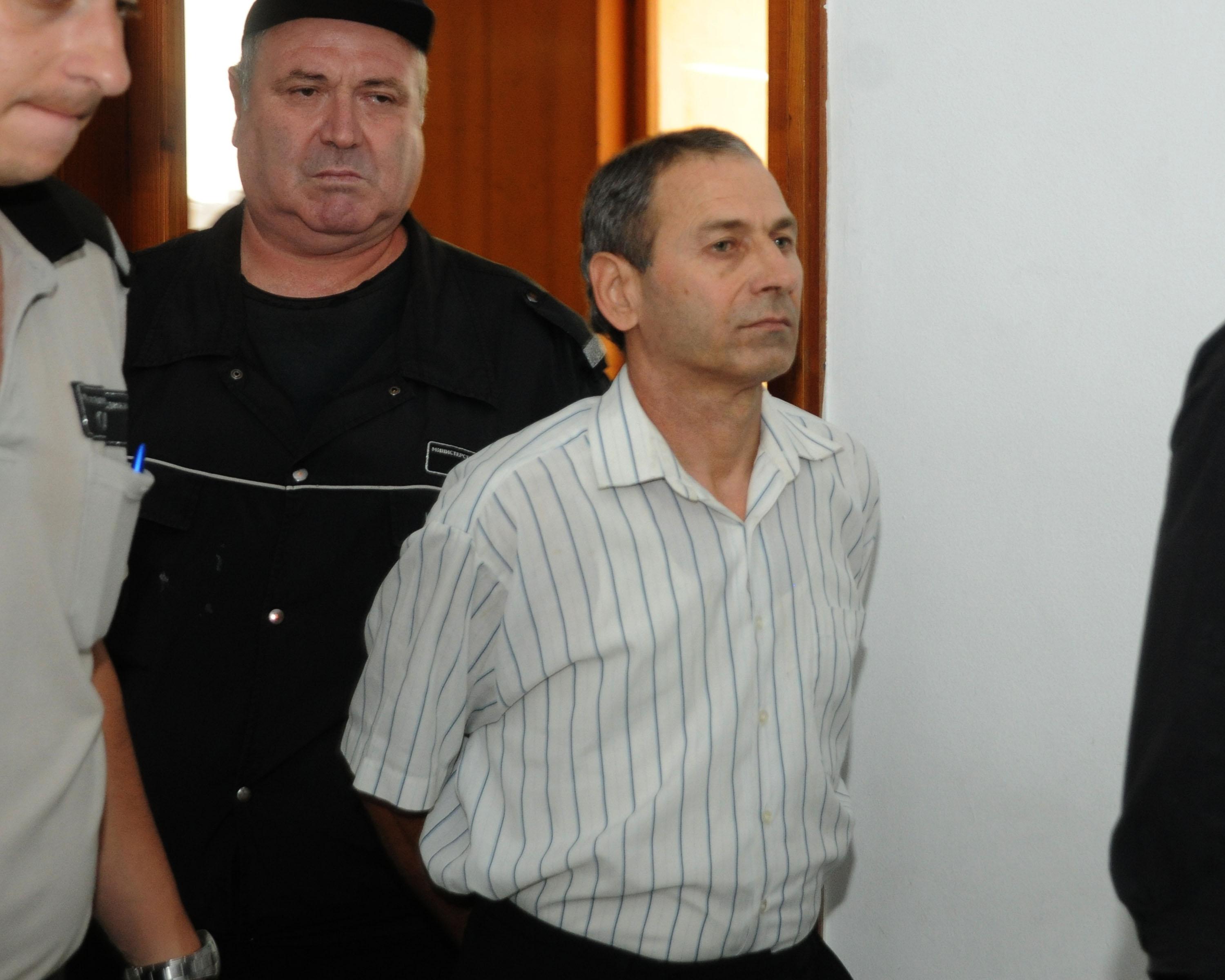 12 г. затвор за палеж в Созопол с три жертви