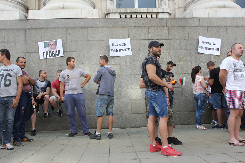 Протести в София ”за” и ”против” главния прокурор