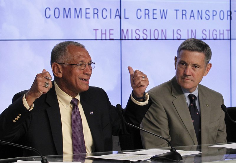 НАСА: Първи посетихме всички планети в системата