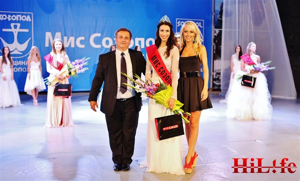 Калина Жейнова с кмета на Созопол