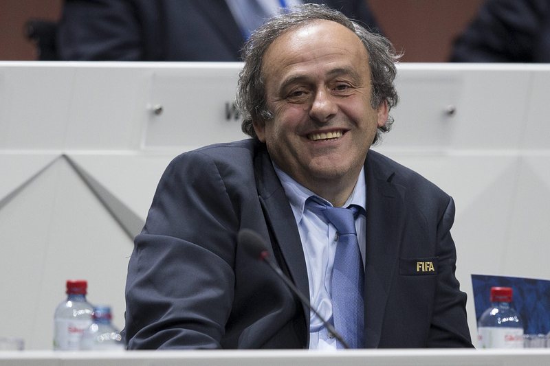 Мишел Платини ще се кандидатира за шеф на ФИФА