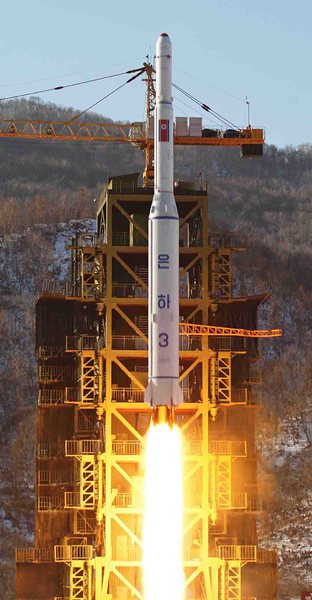 Северна Корея вероятно се подготвя за изстрелване на ракета