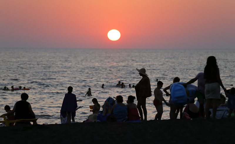 Масови проверки за неразрешени къмпинги