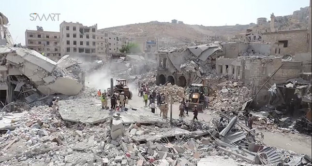 Сирийски военен самолет се разби в жилищен район