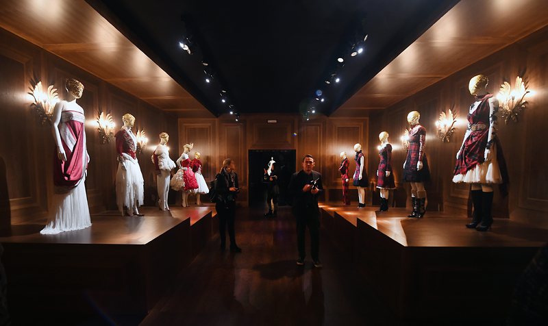 Изложбата ”Дива красота” на Александър Маккуин в Лондонския музей ”Виктория и Албърт”
