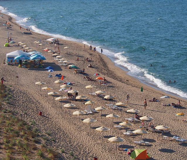 Спадът на руските туристи в България за този сезон ще е около 50%