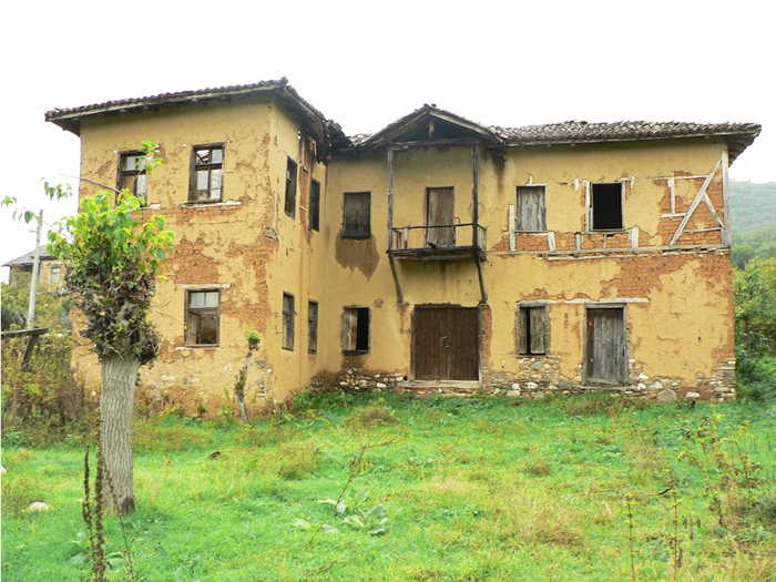 Германци избраха да живеят в изоставено българско село