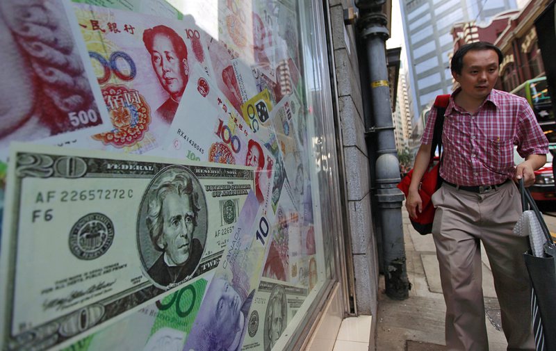 Китай наля $67 млрд. за изкупуване на дългове