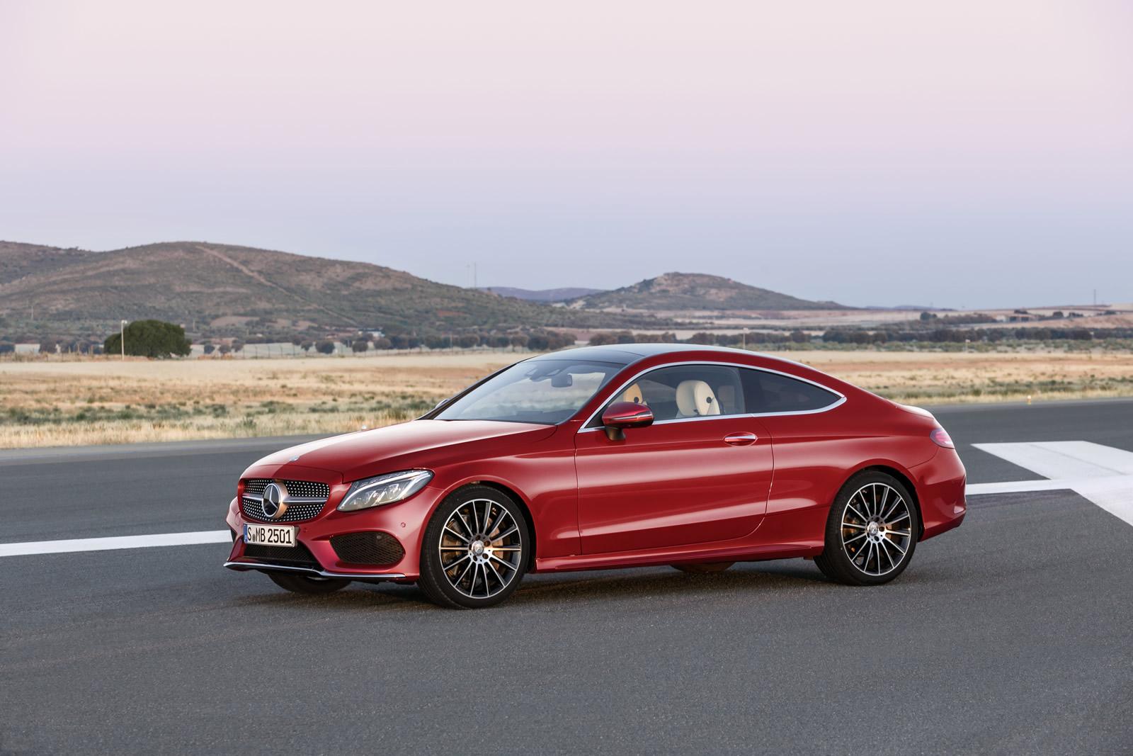 Новият Mercedes C-Class Coupe е вече тук (галерия)