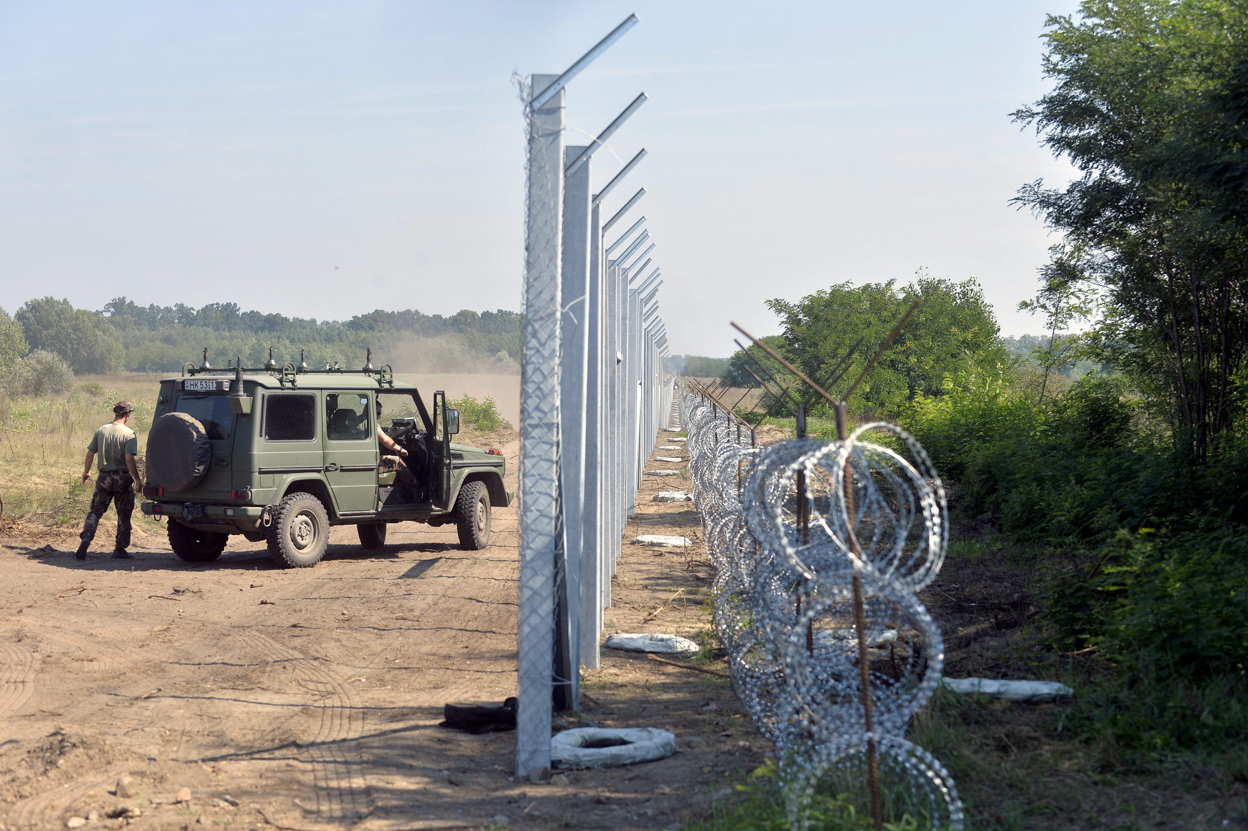 Оградата срещу бежанците в Унгария