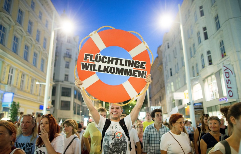 Демонстрация във Виена в подкрепа на пристигащите мигранти