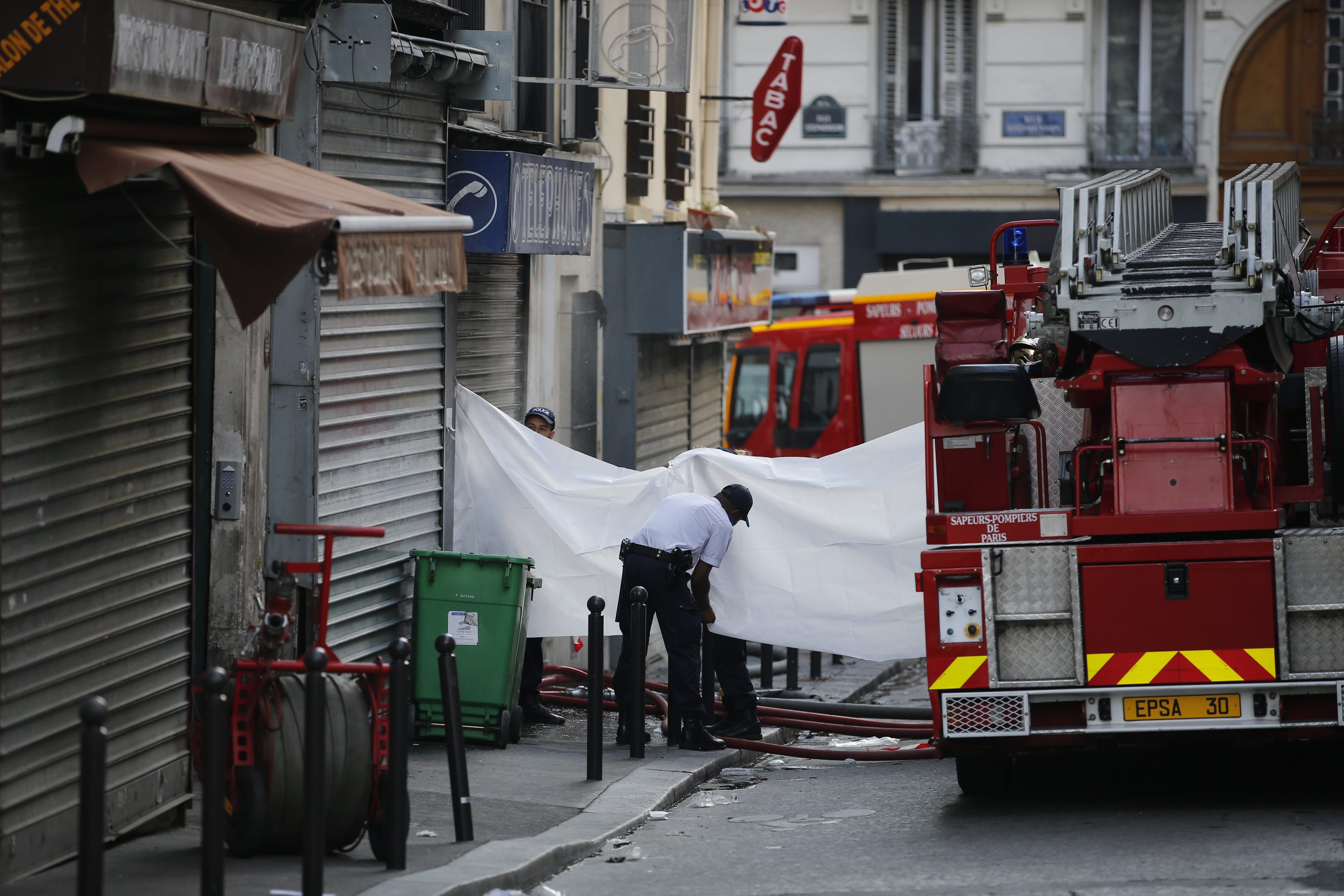 Пожарът е избухнал в сграда в Северен Париж