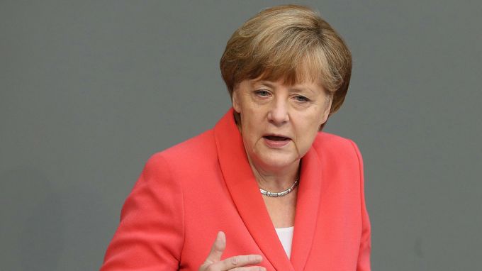 Меркел:Германия може да се справи с мигрантите, без да увеличава данъците и без това да се отрази на бюджета