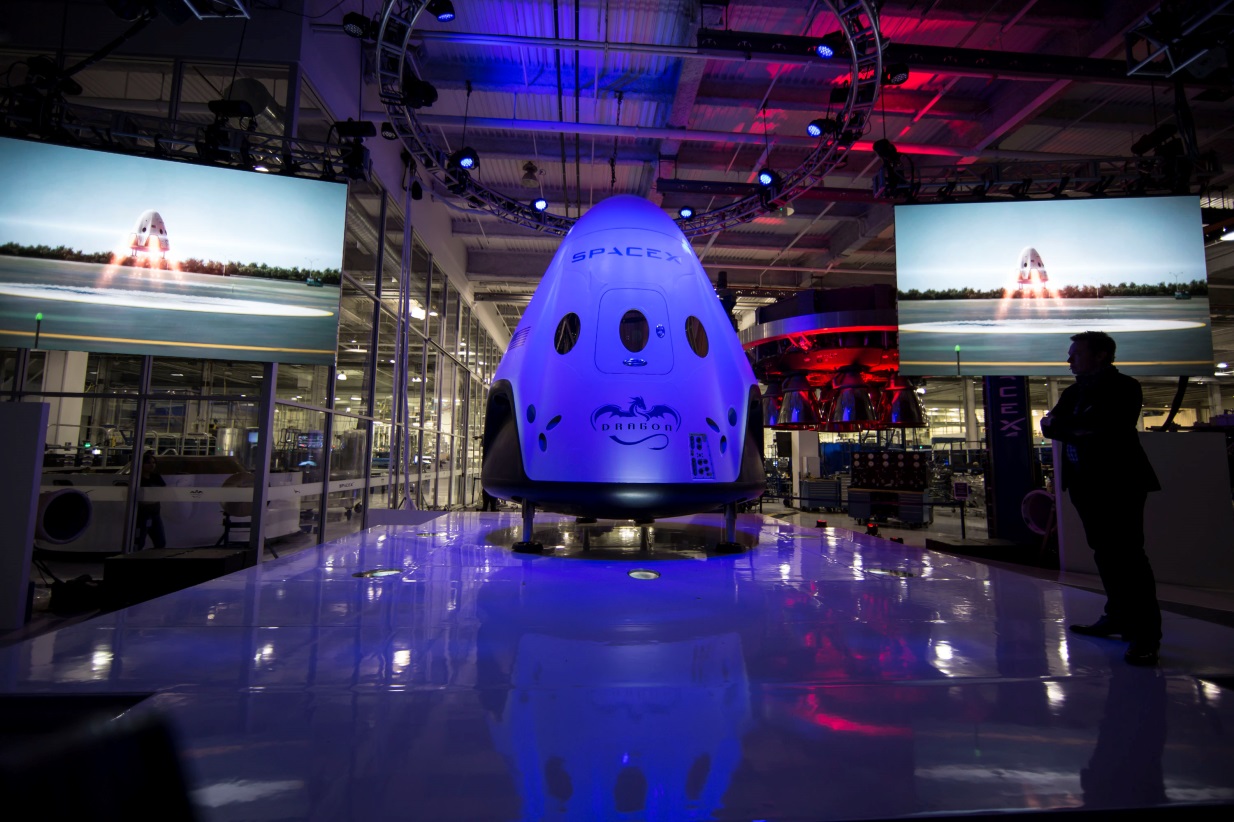 SpaceX показа конкурента на ”Союз” (видео)