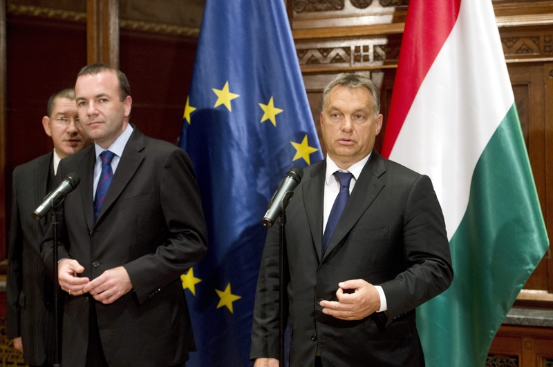Унгария: Брюксел иска да приемем мигранти колкото един град