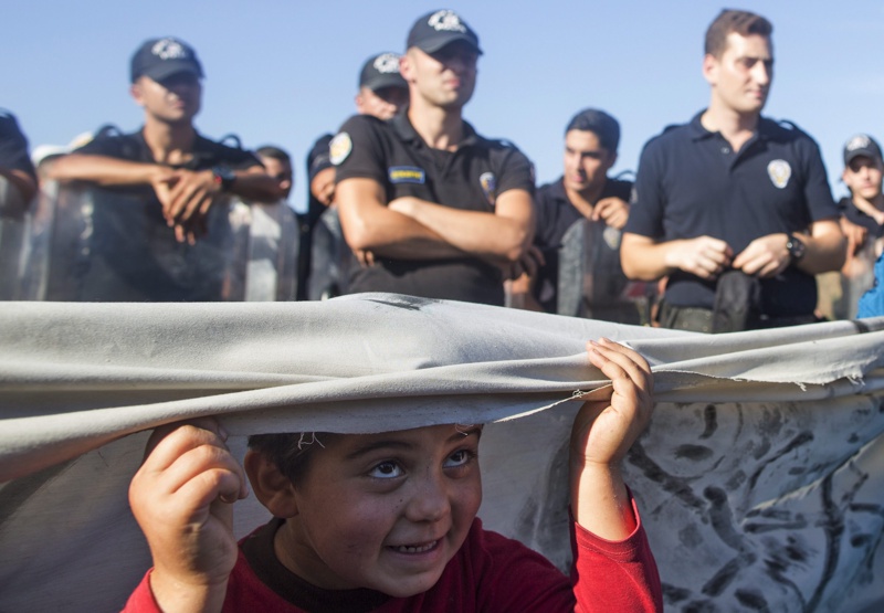 Анкара ще поиска намеса от ООН за мигрантския проблем