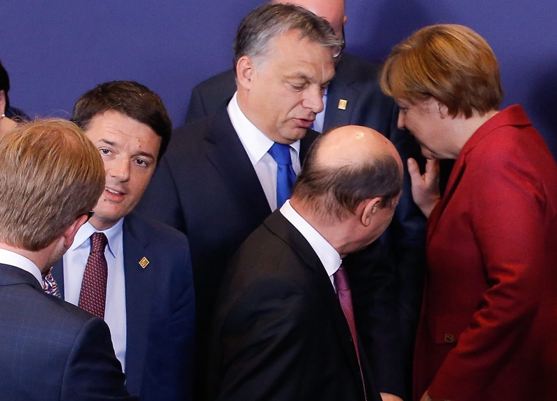 Виктор Орбан заяви, че уважава Ангела Меркел и не иска да се бърка в работите на Германия (Снимка архив)