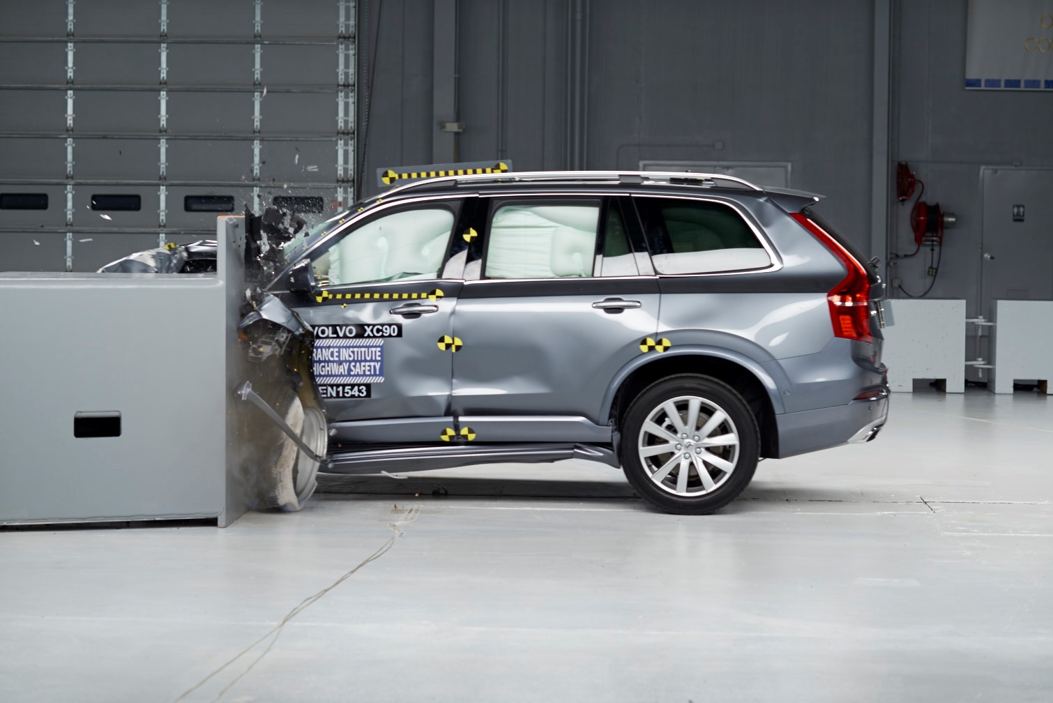 Volvo ХС90 е може би най-сигурният автомобил на планетата