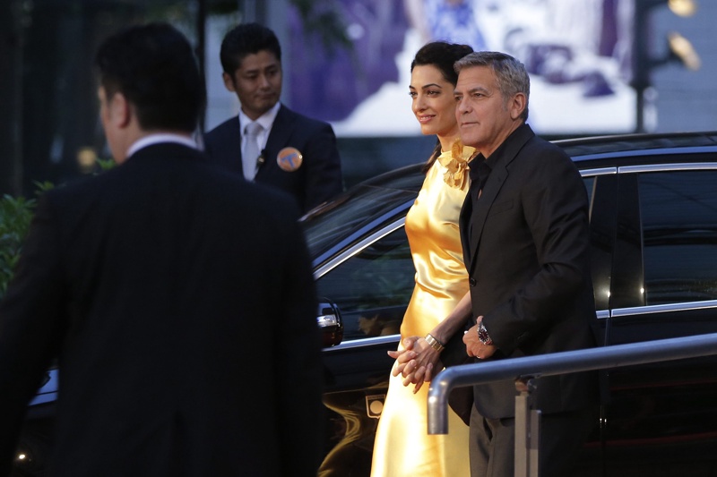 Съседи на Джордж Клуни: Той съсипва селото ни