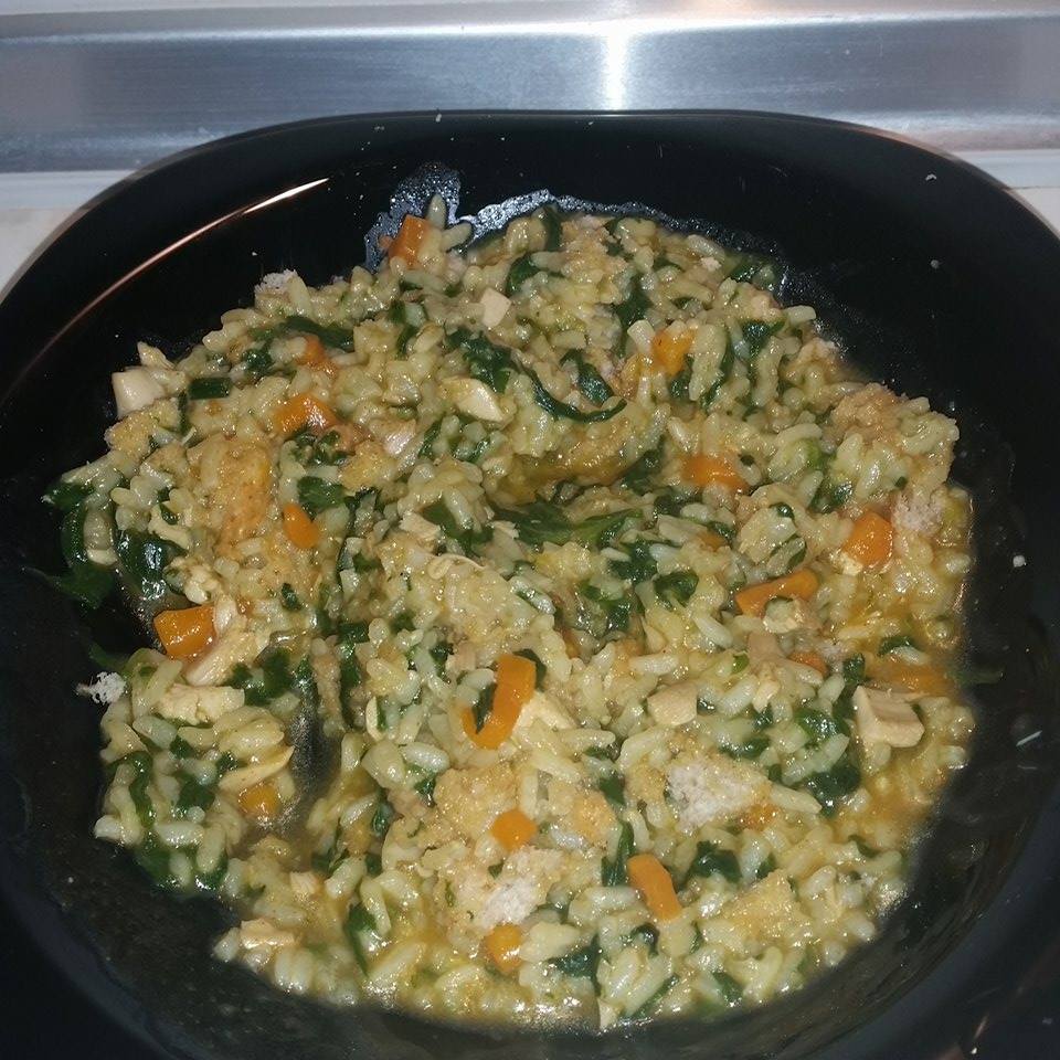 Спанак с ориз и пиле