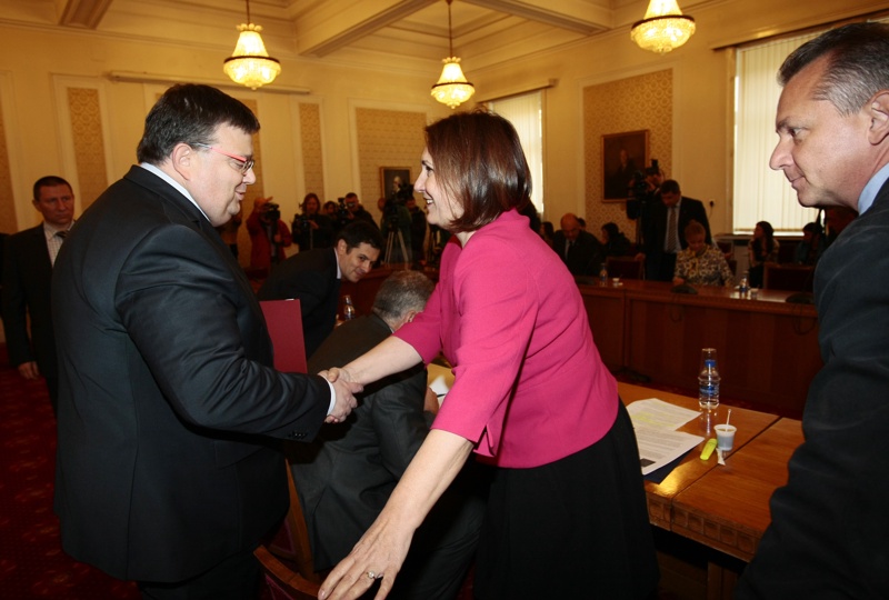 Сотир Цацаров и Румяна Бъчварова обмениха информация за съвместните действия на прокуратурата и МВР