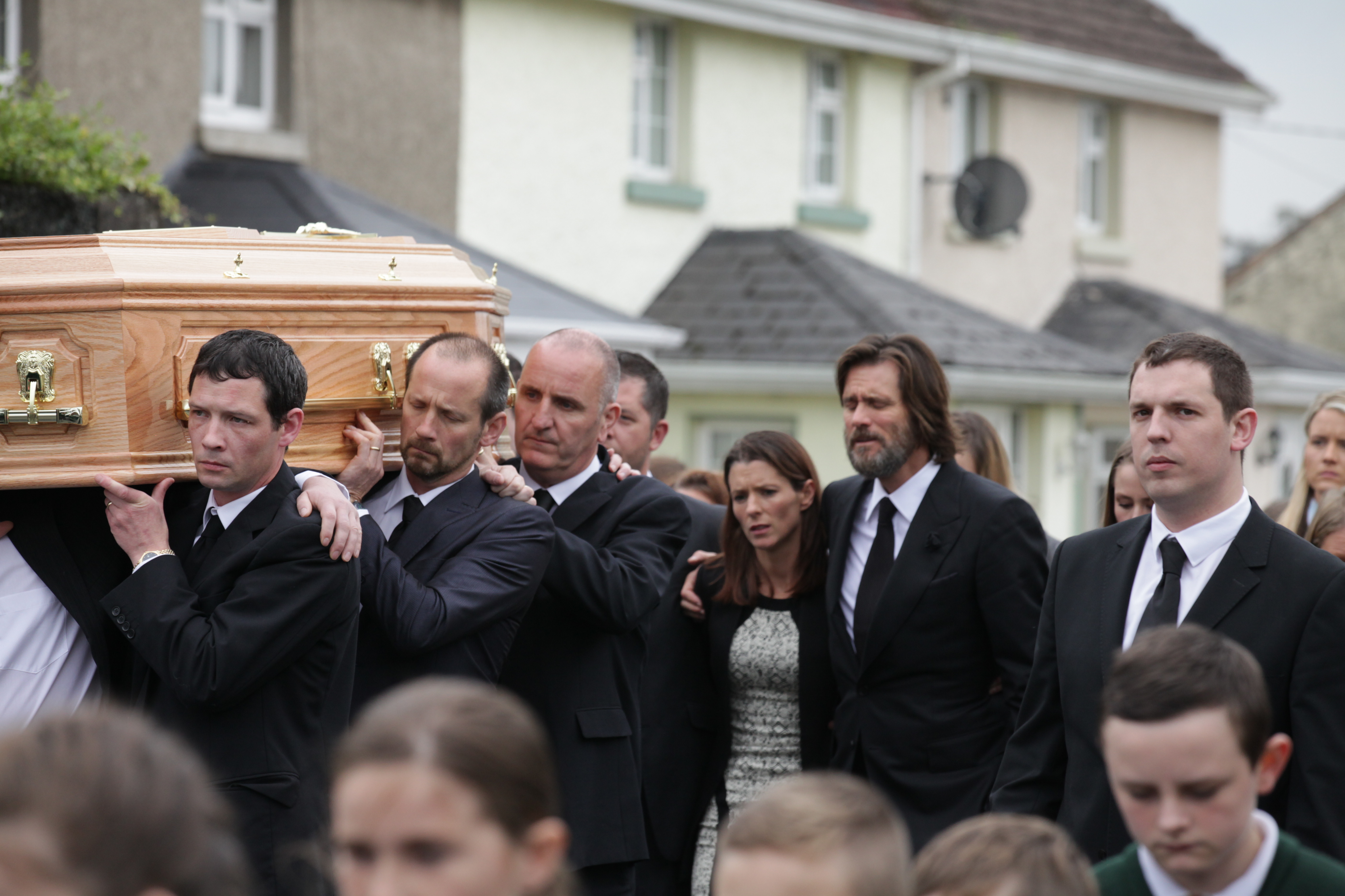 Джим Кери на погребението на Катриона Уайт