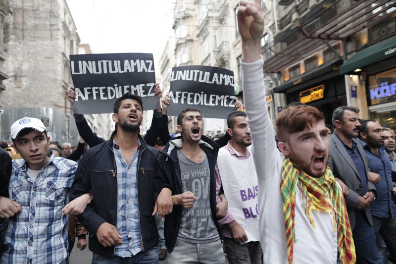 Протести срещу насилието се проведоха в няколко турски града