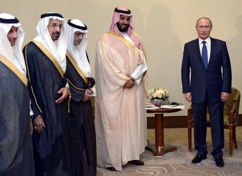 Владимир Путин разговаря в Сочи с принцовете Мохамед ал Нахаян и Мохамед ибн Салман