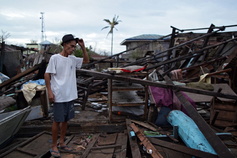 Тайфунът Копу връхлетя Филипините