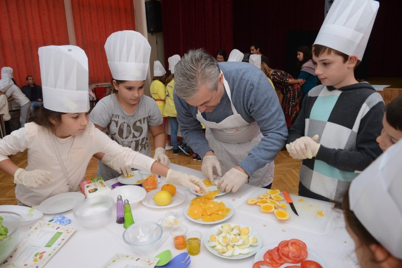 Деца и родители отбелязаха Международния ден на готвача