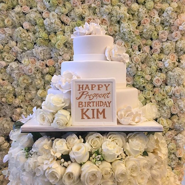 Тортата за рождения ден на Ким Кардашиян