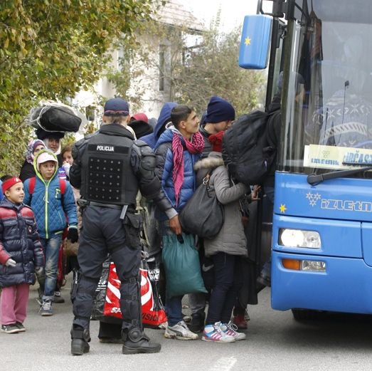 400 полицаи от Германия ще помагат в Словения