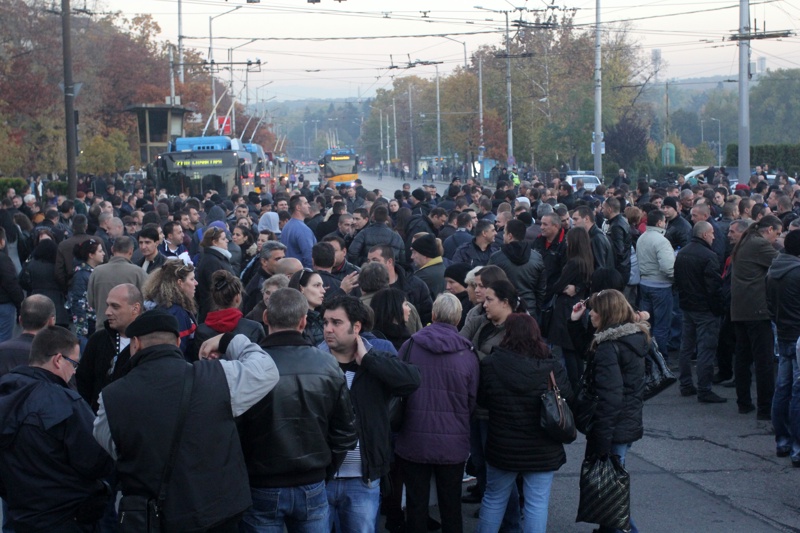 Полицаи протестираха в цялата страна