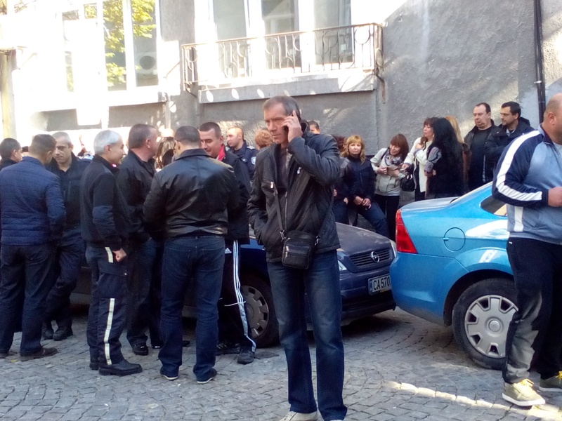 Пловдив е само един от градовете, където и днес служители на МВР протестират