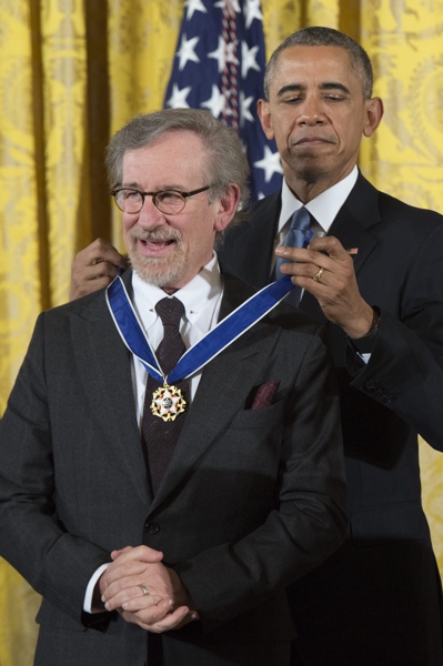 Спилбърг и Стрейзънд отличени с медали от Обама