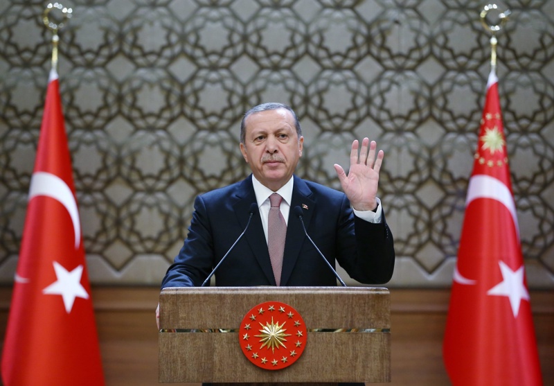Президентът на Турция Реджеп Ердоган отхвърля твърденията, че страната му снабдява с муниции сирийски бунтовници