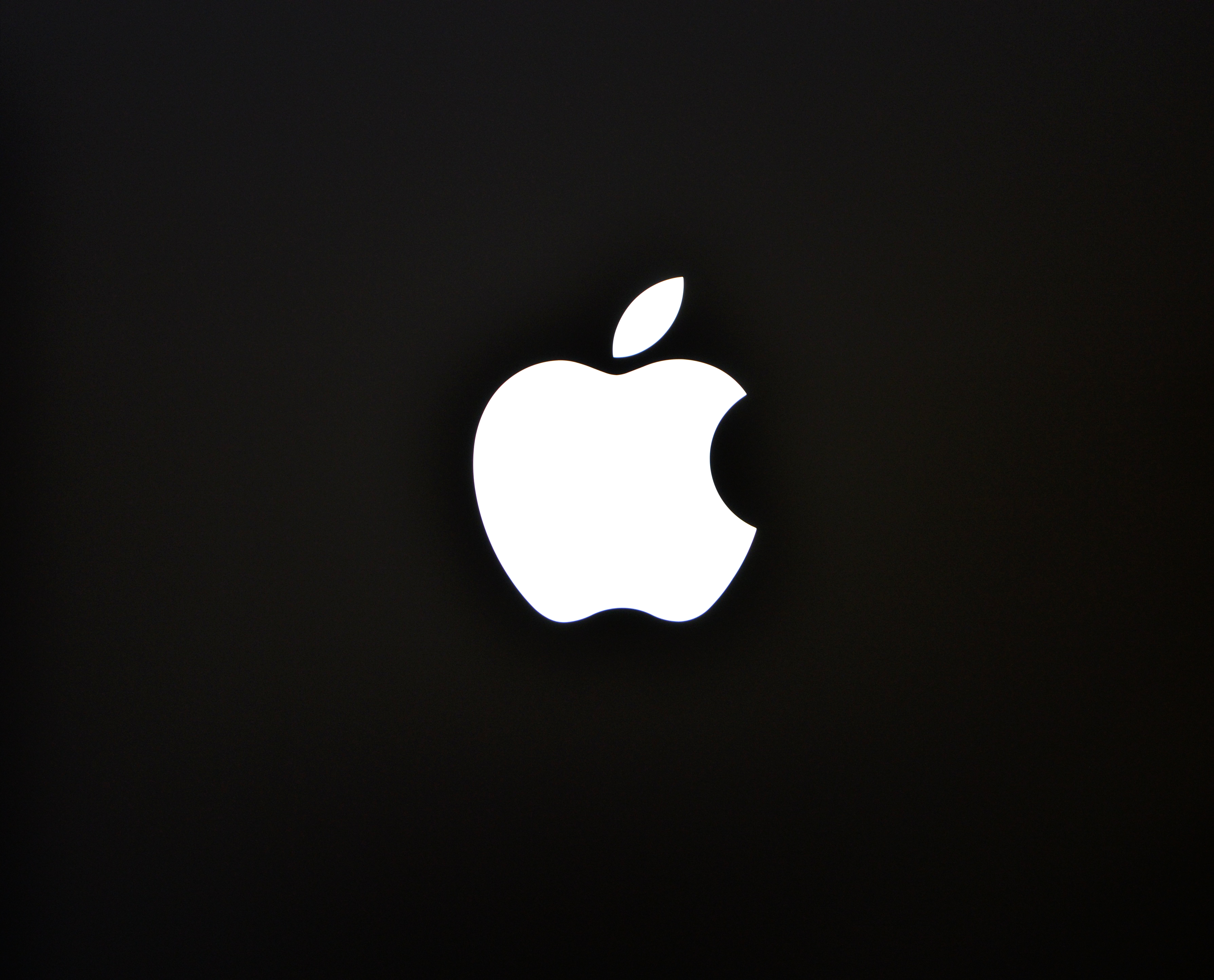 Apple ще използва технологията при iPhone 8