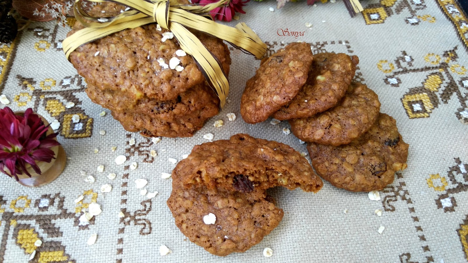 Овесени сладки със стафиди и орехи