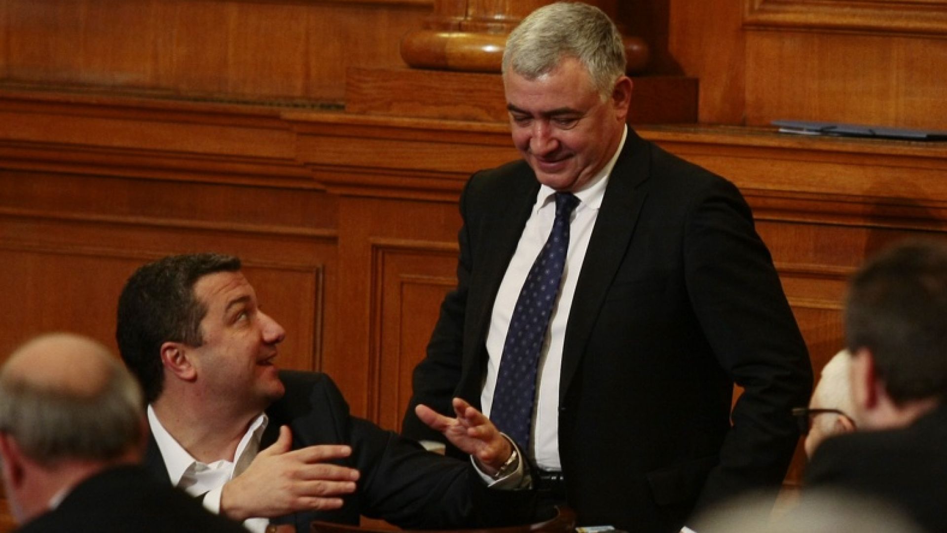 Има залитания и авторитарен стил в управлението на БСП Това